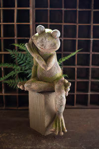 "Ribbit" Faux Concrete Frog